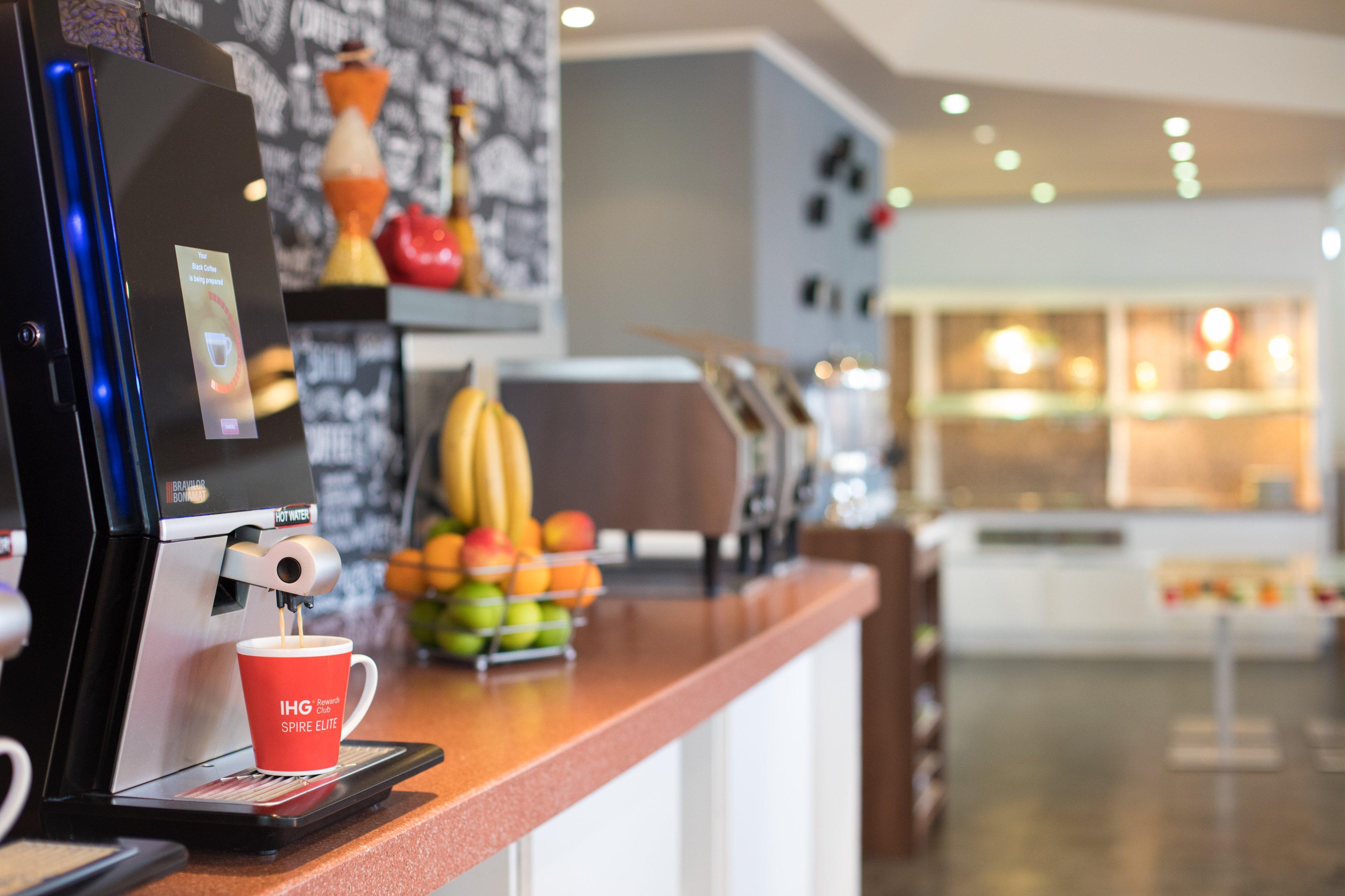 Holiday Inn Slough Windsor By Ihg Экстерьер фото