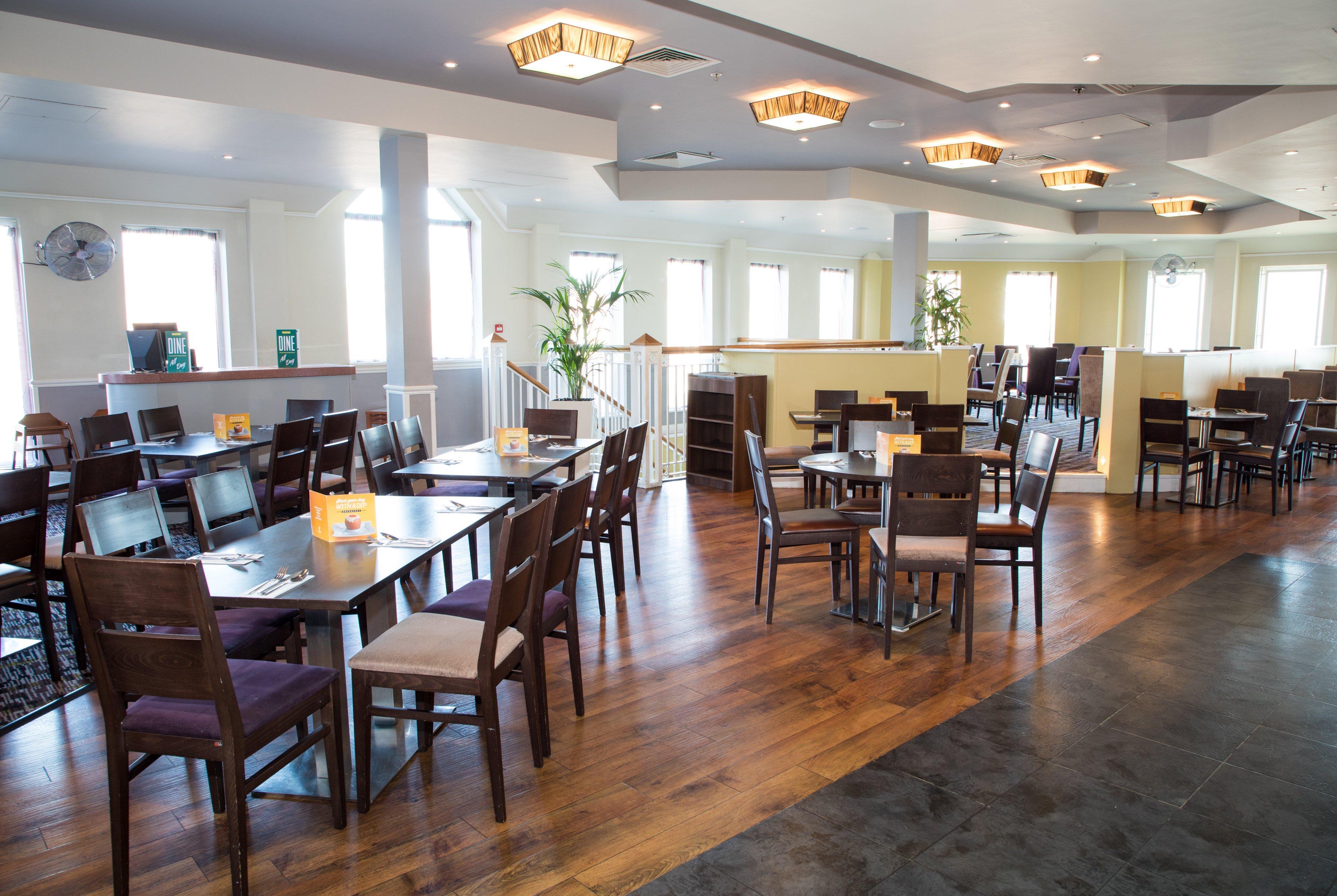 Holiday Inn Slough Windsor By Ihg Экстерьер фото