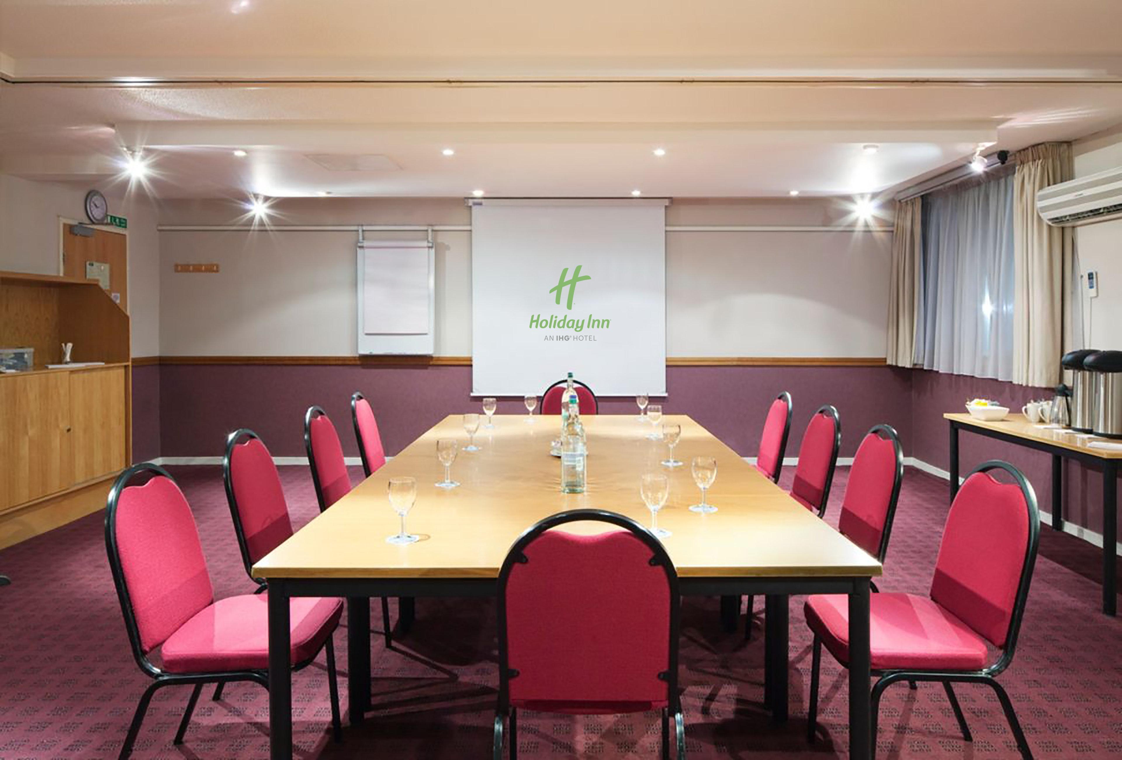 Holiday Inn Slough Windsor By Ihg Экстерьер фото
