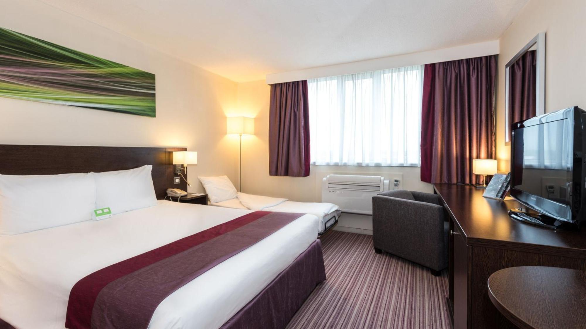 Holiday Inn Slough Windsor By Ihg Экстерьер фото