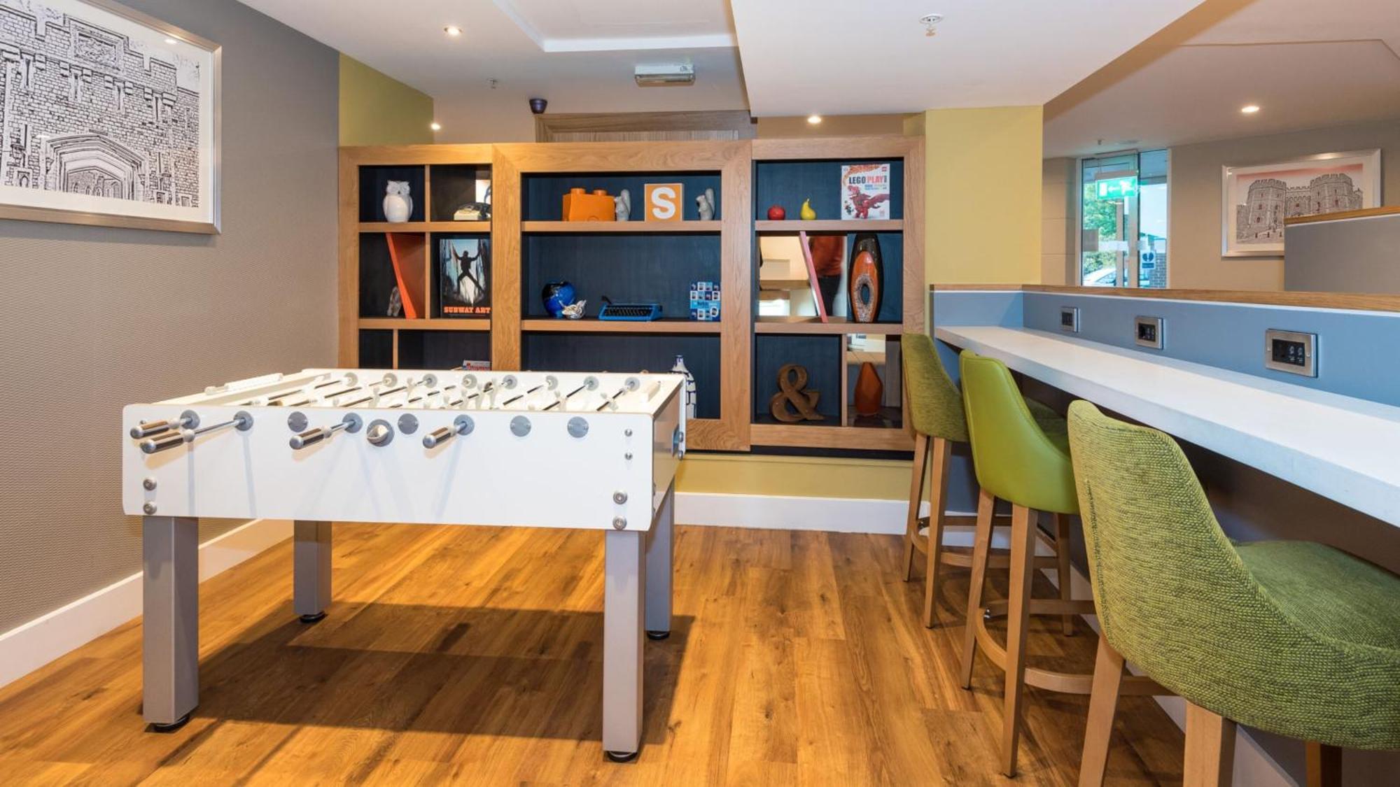 Holiday Inn Slough Windsor By Ihg Экстерьер фото