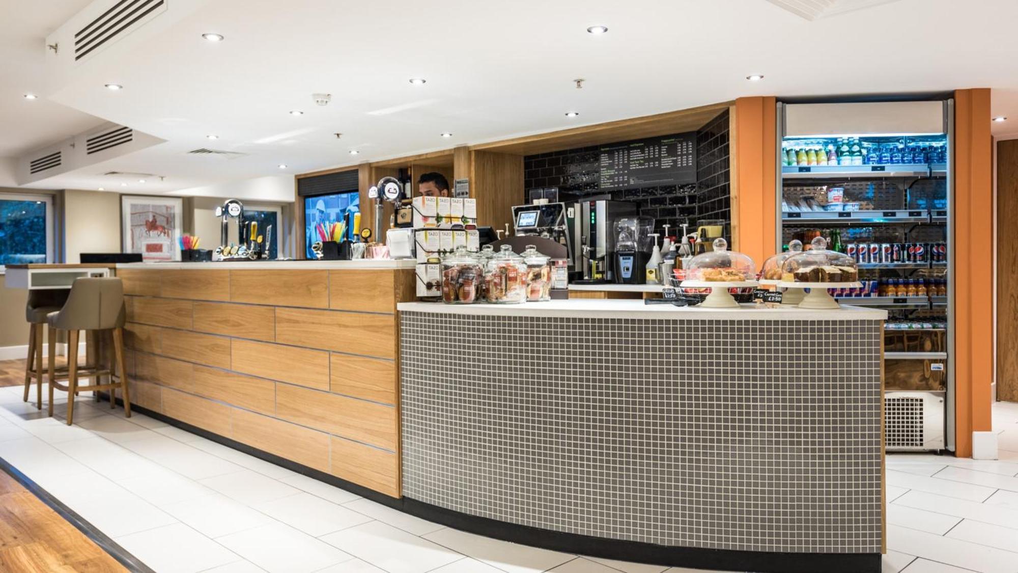 Holiday Inn Slough Windsor By Ihg Экстерьер фото