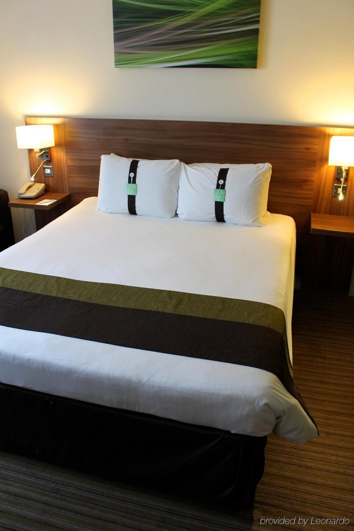 Holiday Inn Slough Windsor By Ihg Экстерьер фото