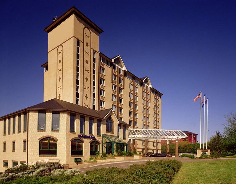 Holiday Inn Slough Windsor By Ihg Экстерьер фото