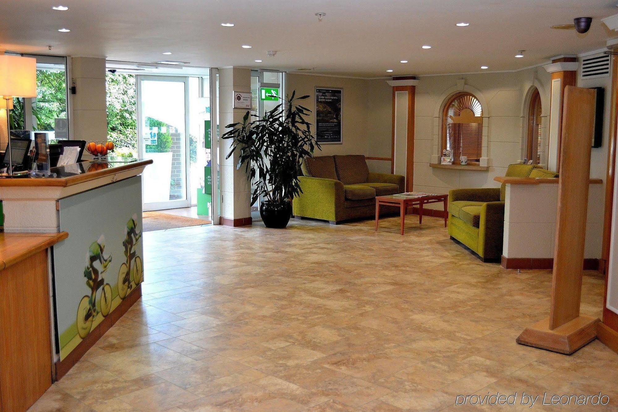Holiday Inn Slough Windsor By Ihg Интерьер фото