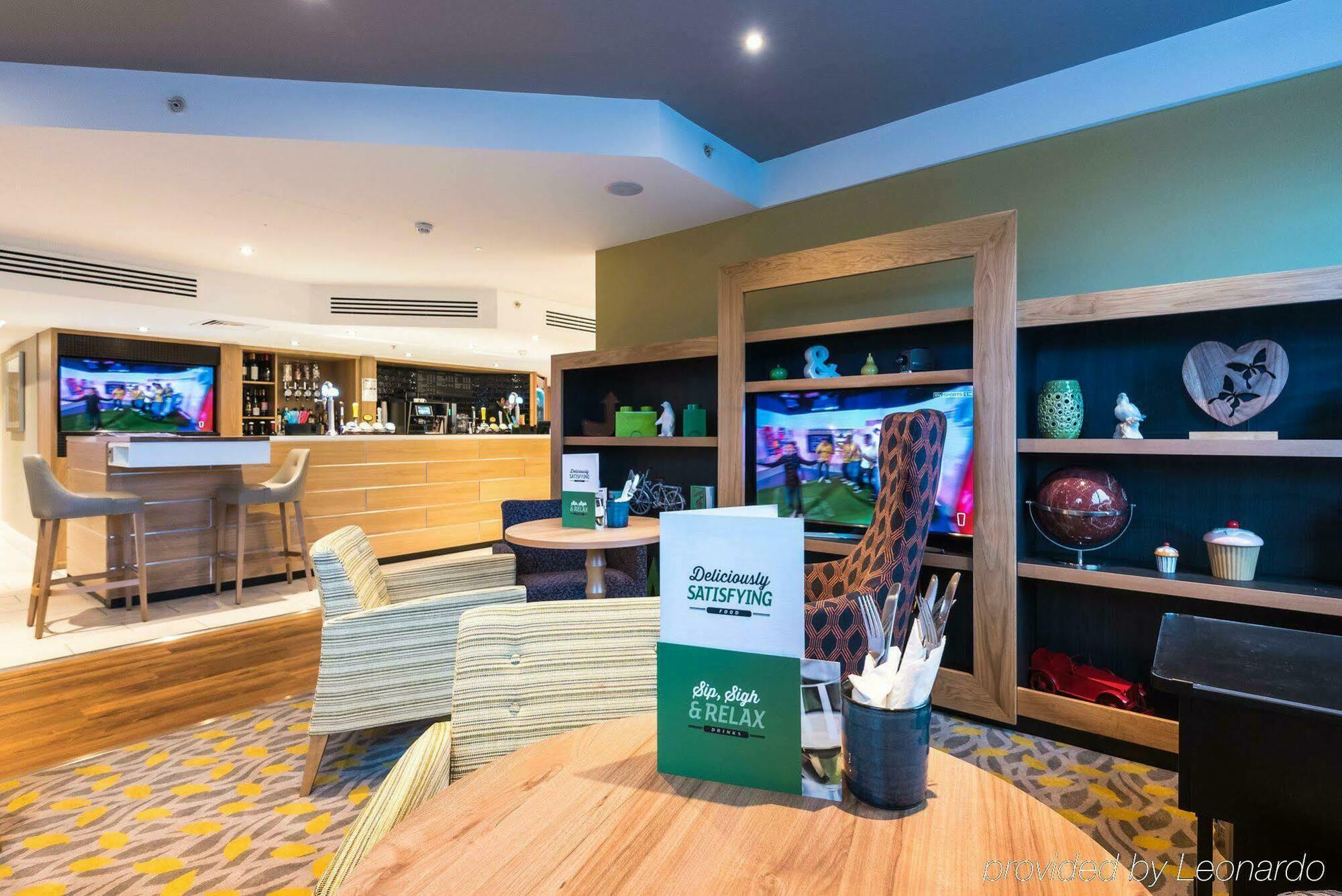 Holiday Inn Slough Windsor By Ihg Экстерьер фото